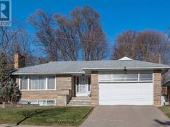 80 GLENADEN AVENUE E Toronto Ontario, M8Y 2L3