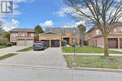 11 GATCOMBE CIRCLE | Richmond Hill Ontario | Slide Image Two