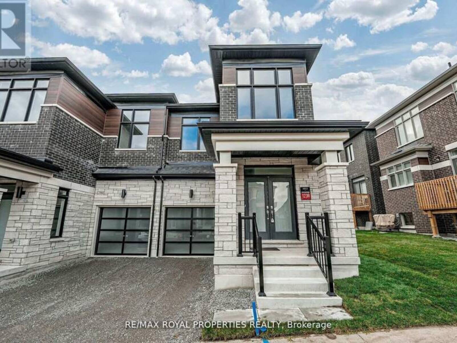 2982 SEAGRASS STREET, Pickering, Ontario L0H 1J0