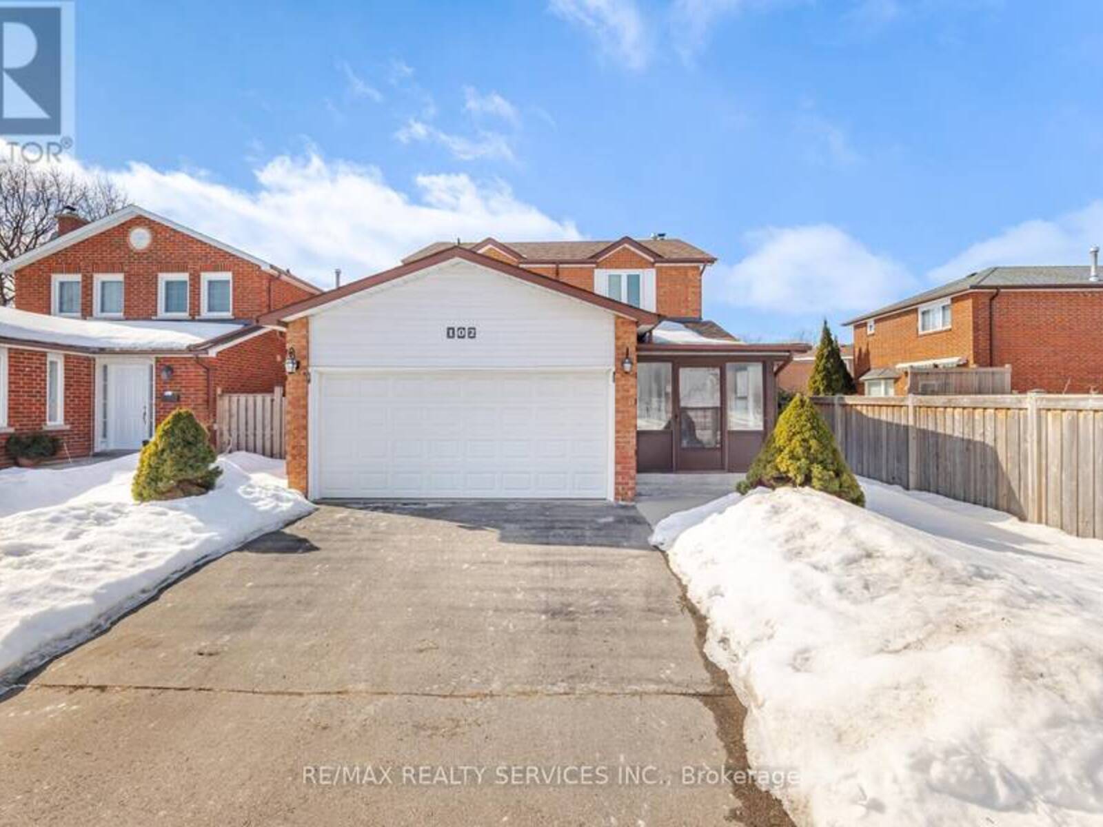 102 RICHVALE DRIVE N, Brampton, Ontario L6Z 2M2