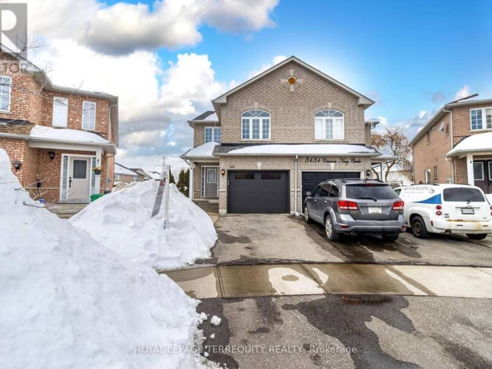 3436 CRIMSON KING CIRCLE, Mississauga, Ontario L5N 8M9