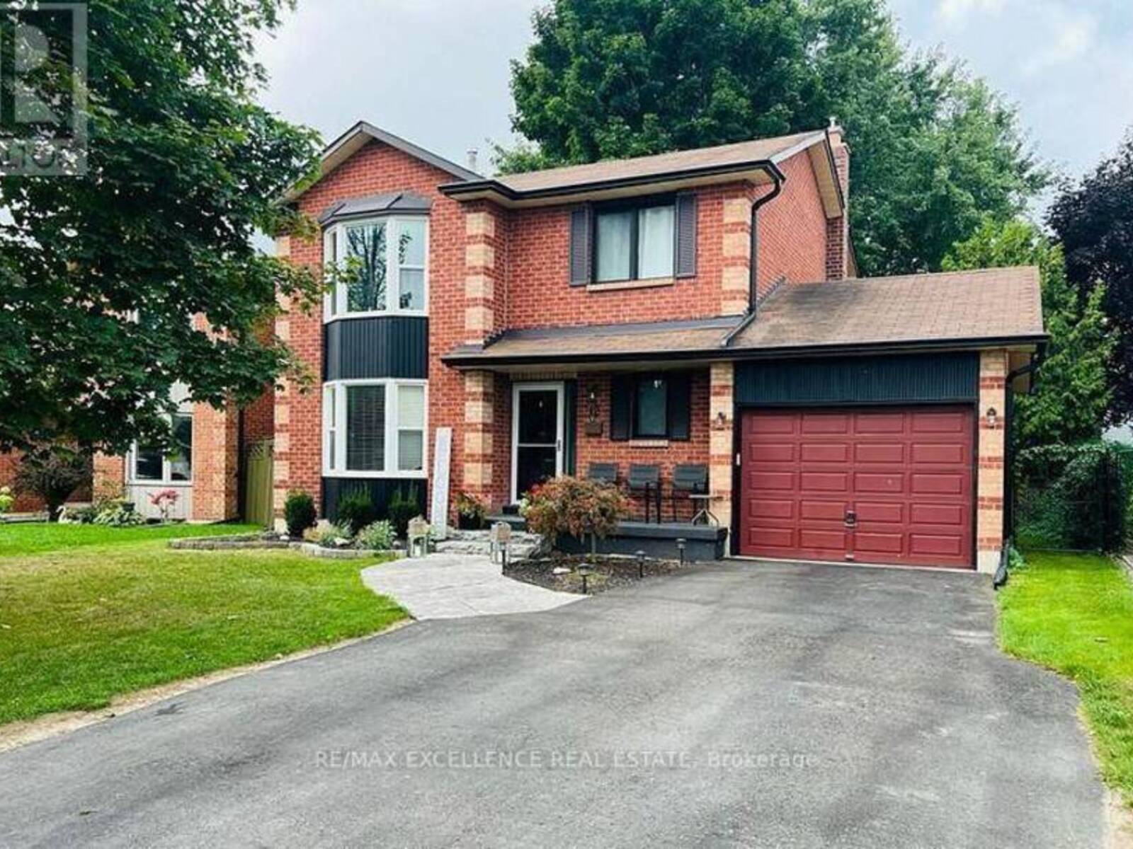 12 FIELDGATE DRIVE, Orangeville, Ontario L9W 4K8