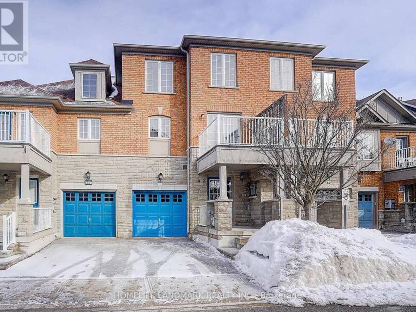 42 THOROUGHBRED WAY, Markham, Ontario L6C 0B6