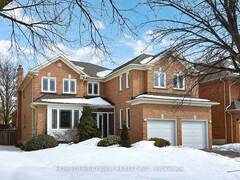 29 PALMERSTON DRIVE Vaughan Ontario, L4J 7V8