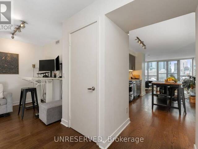 810 - 320 RICHMOND STREET E Toronto Ontario, M5A 1P9 - Property For Sale