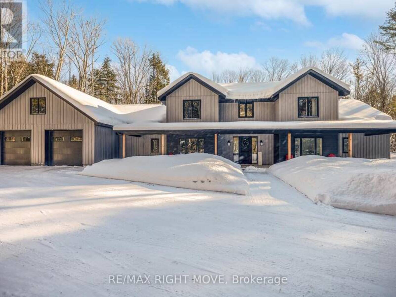 1025 DAVIS DRIVE, Gravenhurst, Ontario P0E 1N0