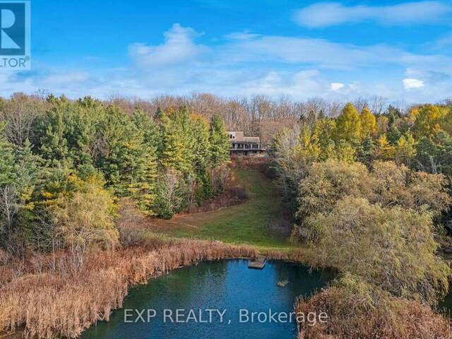 18340 BATHURST STREET Newmarket Ontario, L3Y 4V9 - 5 Bedrooms Home For Sale