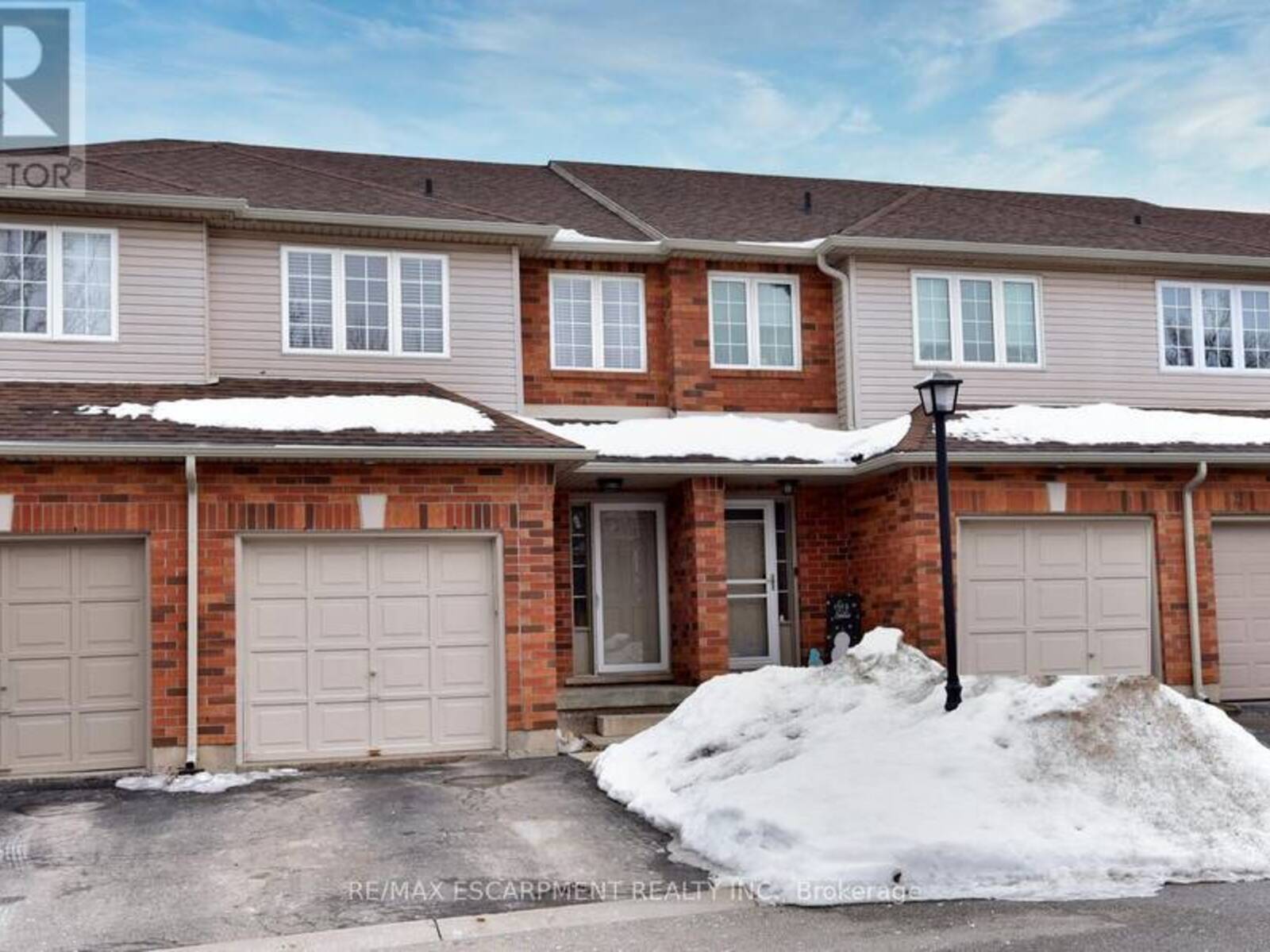 5 - 174 HIGHBURY DRIVE, Hamilton, Ontario L8J 3T8