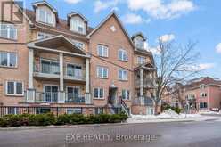 712 - 75 WELDRICK ROAD E | Richmond Hill Ontario | Slide Image Two