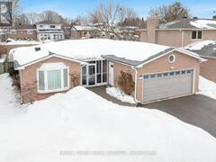 32 TRILLIUM CRESCENT Barrie Ontario, L4N 5K3