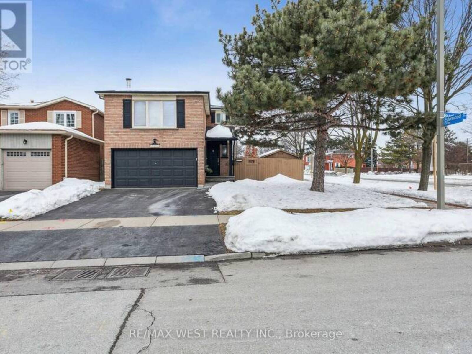 3202 BRACKNELL CRESCENT, Mississauga, Ontario L5N 4W5