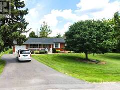 209 HILLVIEW DRIVE Peterborough Ontario, K9K 2N2