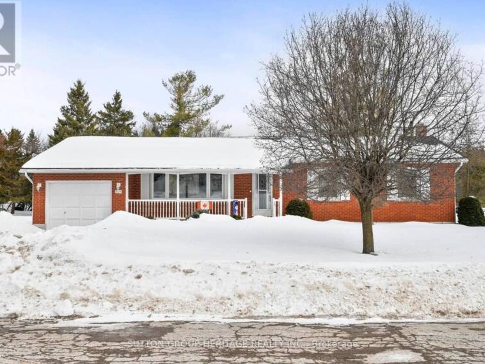 209 HILLVIEW DRIVE, Selwyn, Ontario K9K 2N2