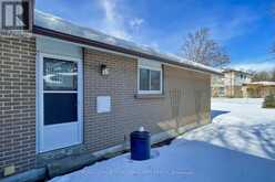 217 BAY THORN DRIVE | Markham Ontario | Slide Image Forty