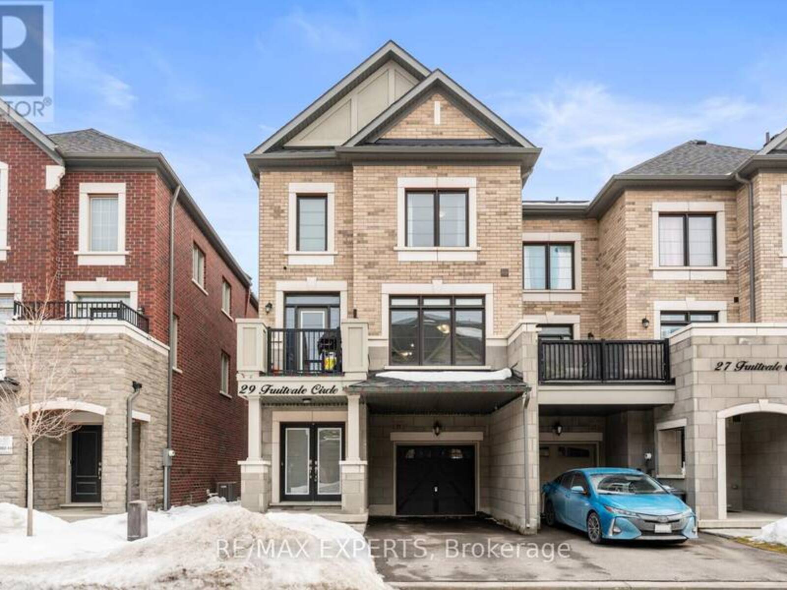 29 FRUITVALE CIRCLE, Brampton, Ontario L7A 5B8