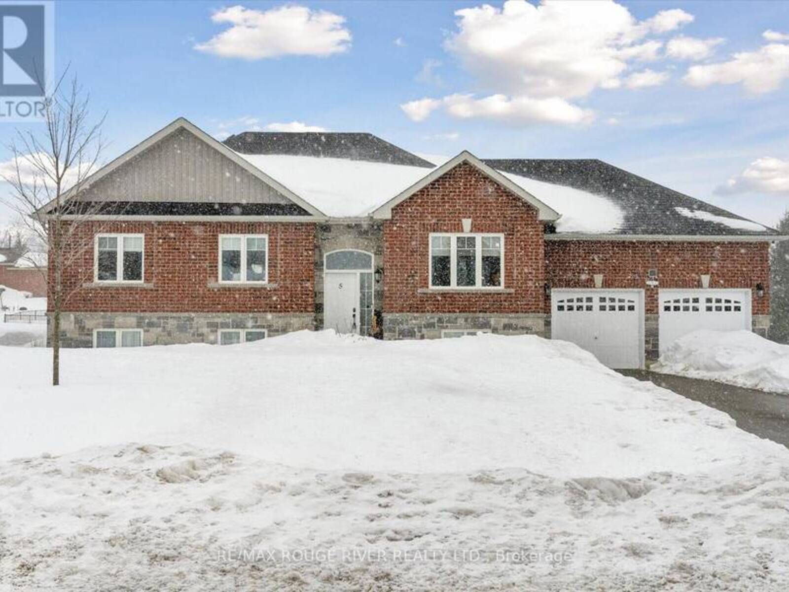 5 MCCRAE CRESCENT, Kawartha Lakes, Ontario K0M 2T0