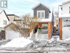 15 STRADER AVENUE Toronto Ontario, M6C 1R1