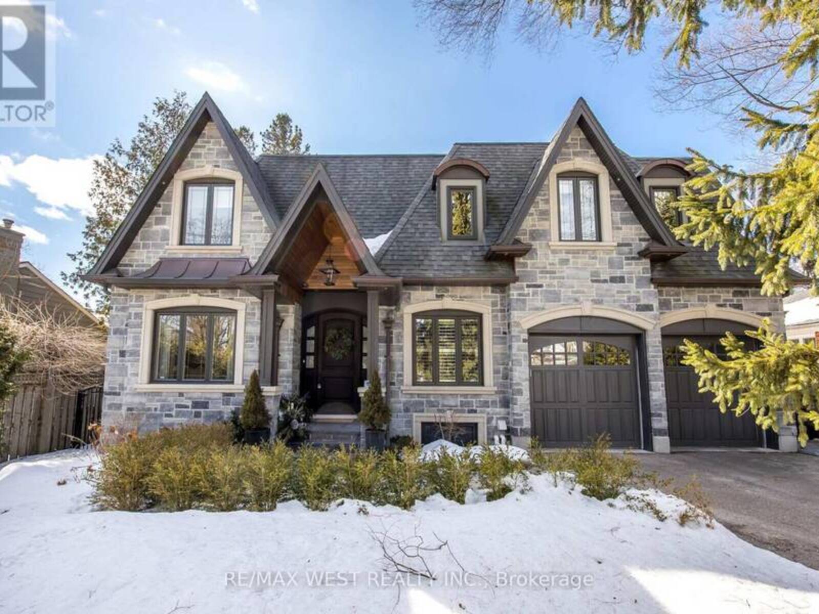 242 BURTON ROAD, Oakville, Ontario L6K 2K5