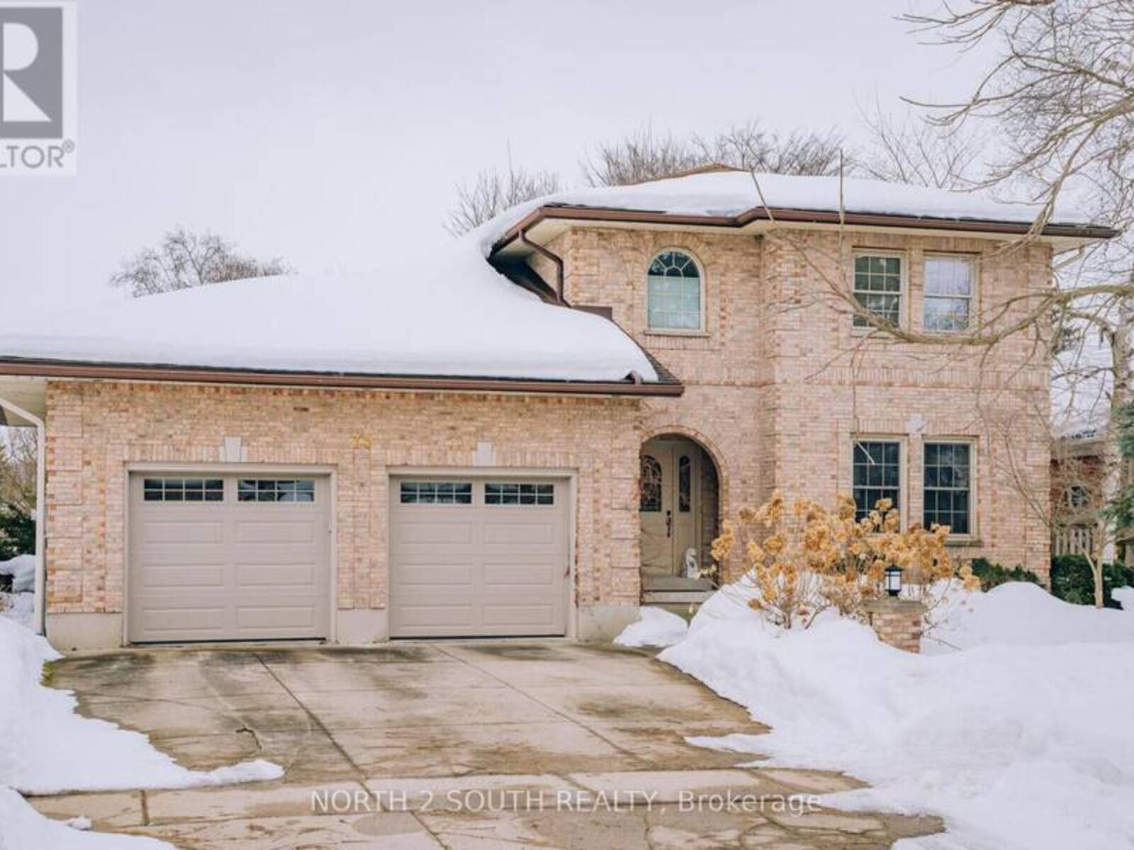 35 NIGHTINGALE PLACE, Stratford, Ontario N5A 7V9