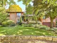 21 NOMAD CRESCENT Toronto Ontario, M3B 1S5