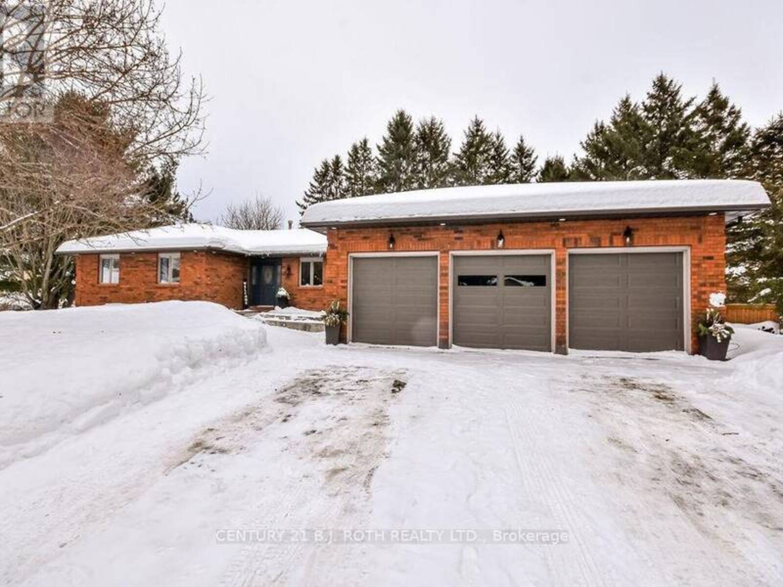 46 HOLLOWAY LANE, Midhurst, Ontario L0L 1X1