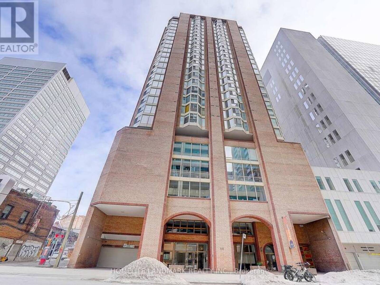 701 - 55 CENTRE AVENUE, Toronto, Ontario M5G 2H5