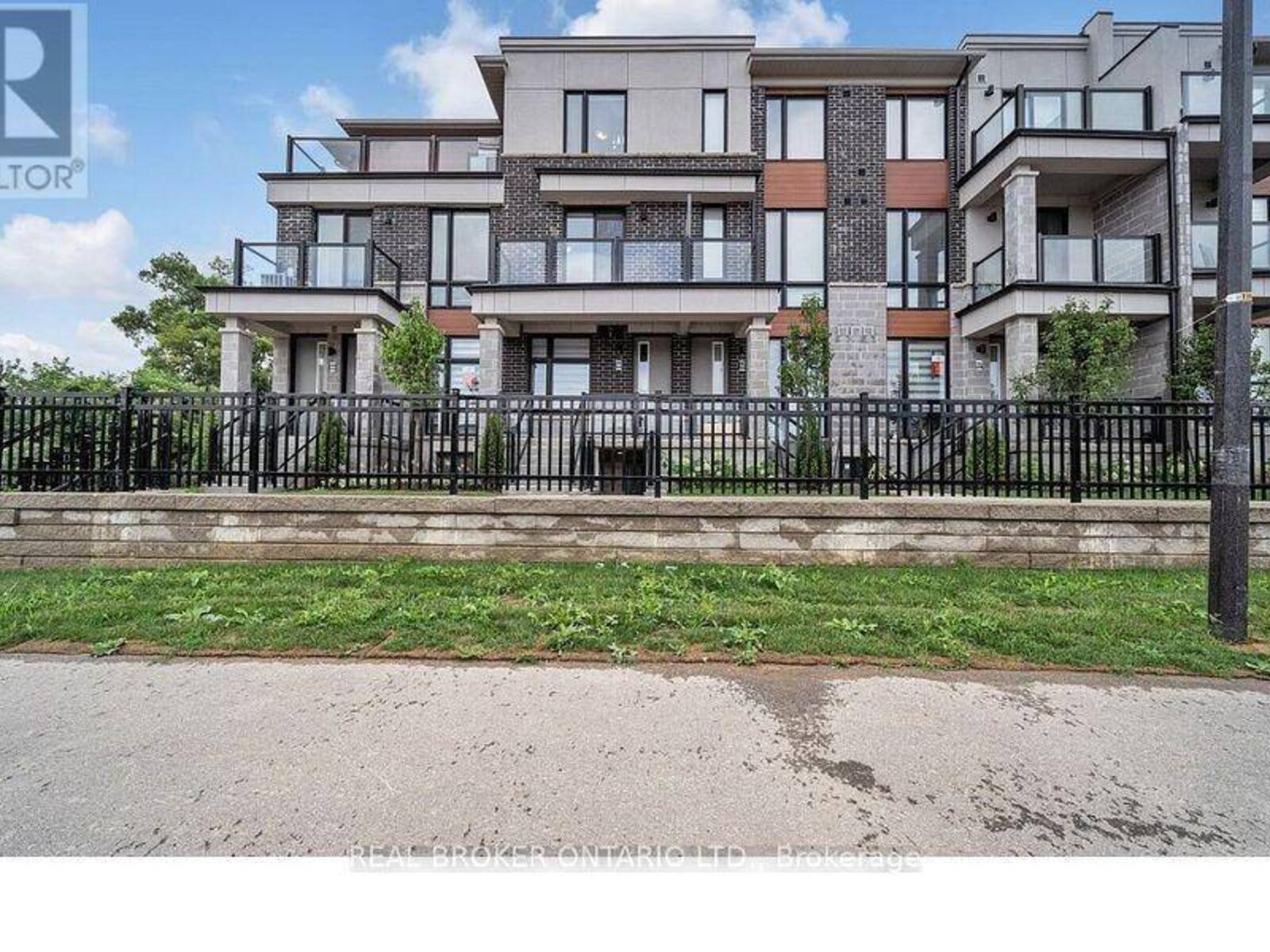 53 - 70 KNOTSBERRY CIRCLE, Brampton, Ontario L6Y 6G1