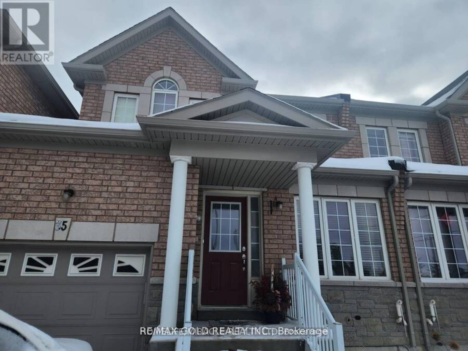 35 WESTCLIFFE CRESCENT S, Richmond Hill, Ontario L4E 0P6