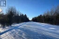 3492 12/13 SIDE ROAD | New Lowell Ontario | Slide Image Nine