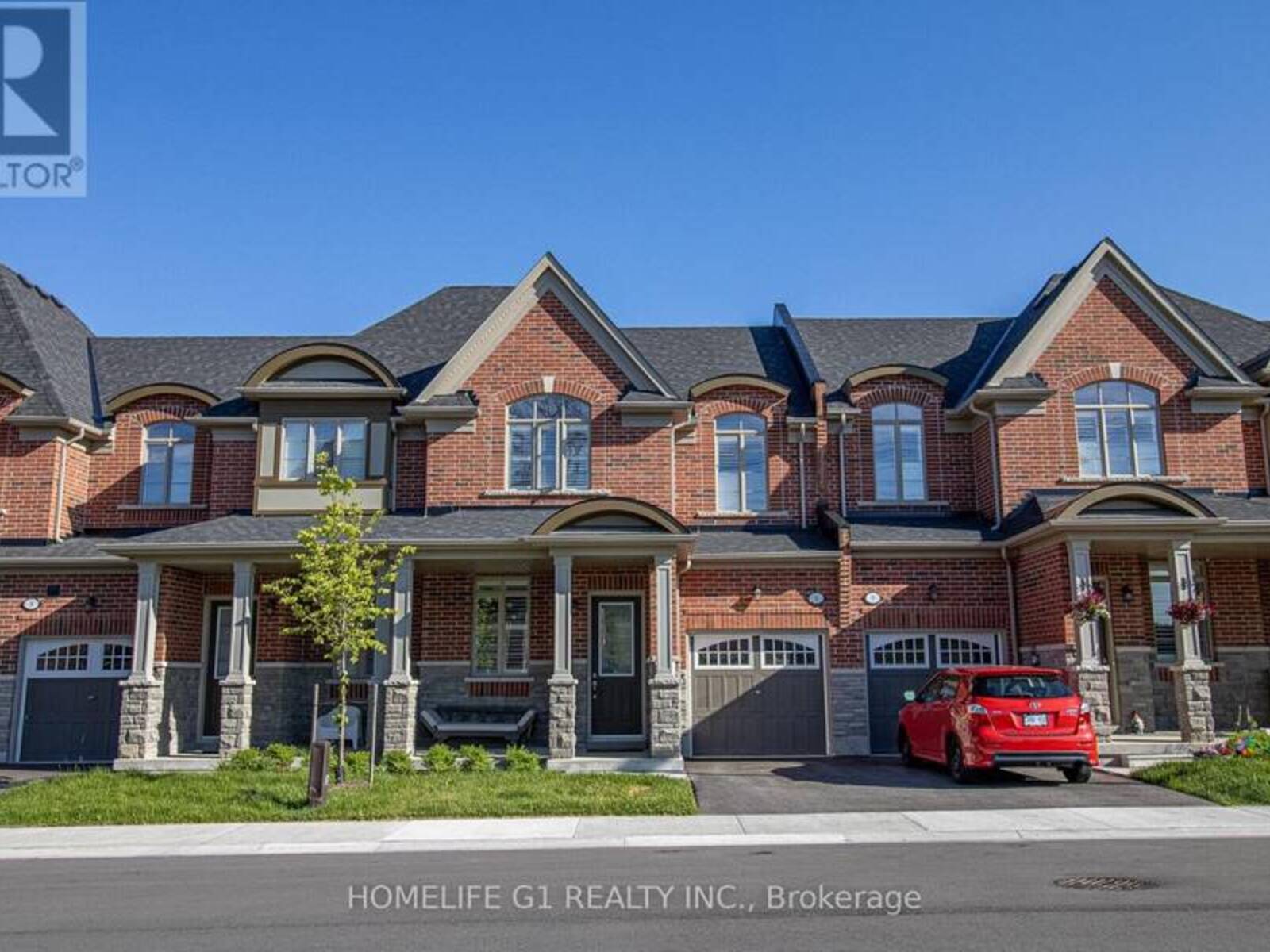 5 CATON LANE, Ajax, Ontario L1T 0P8