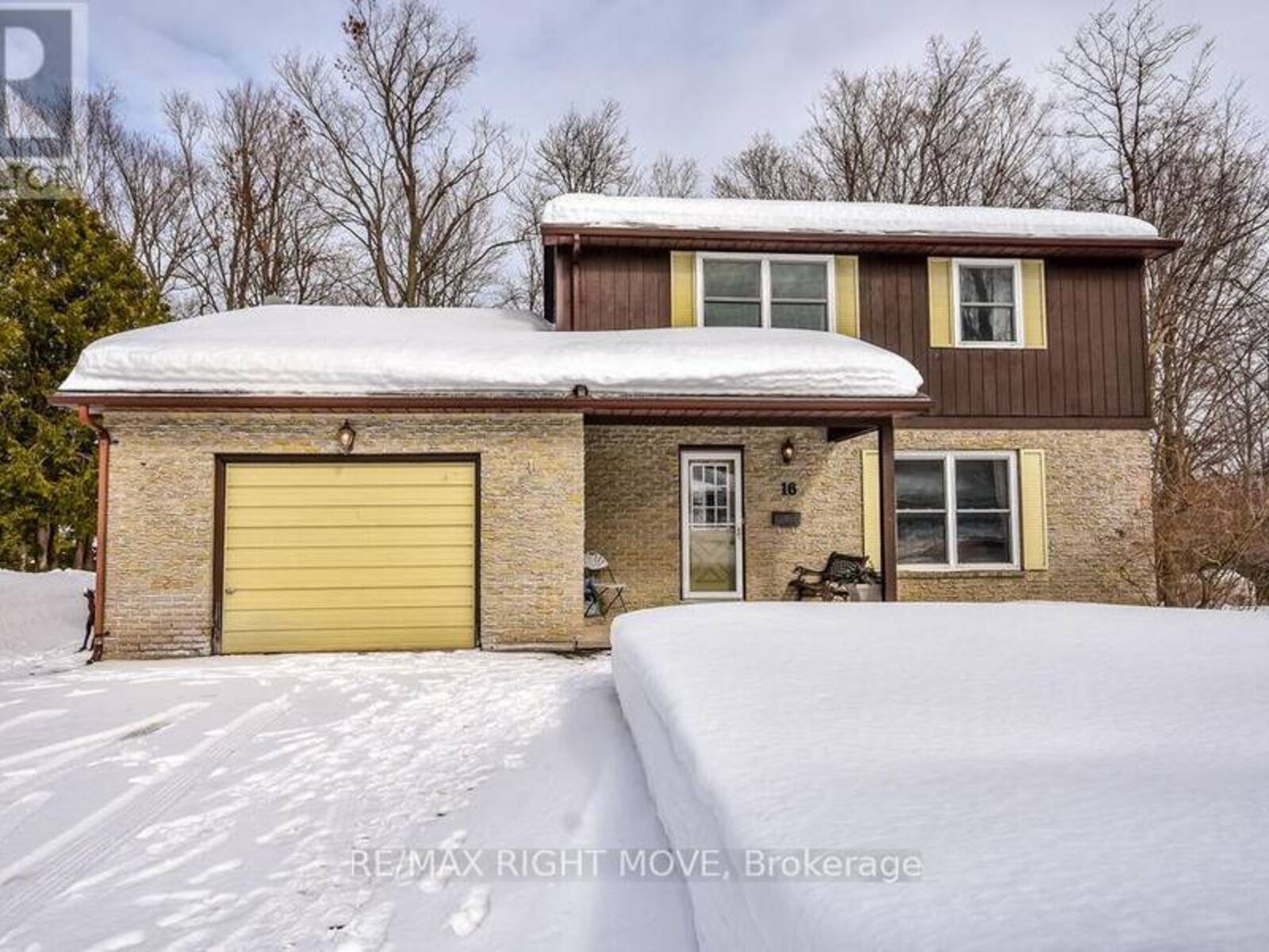 16 FREE DRIVE, Orillia, Ontario L3V 4B2