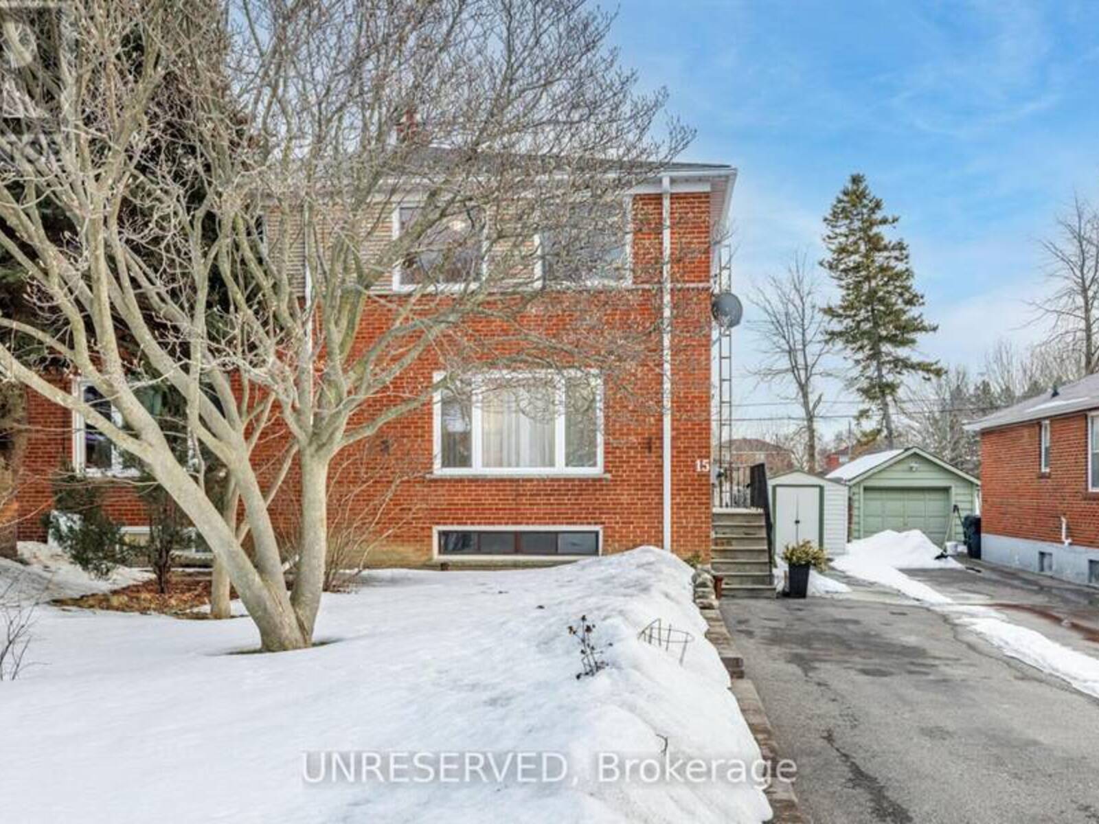 15 RAMBLER PLACE, Toronto, Ontario M3L 1N6