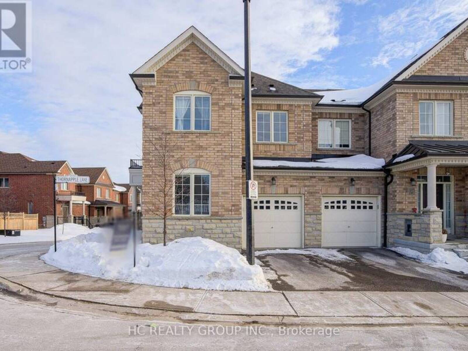 19 THORNAPPLE LANE, Richmond Hill, Ontario L4E 1E7