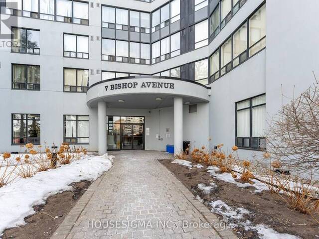 815 - 7 BISHOP AVENUE Toronto Ontario, M2M 4J4 - 2 Bedrooms Condo For Sale