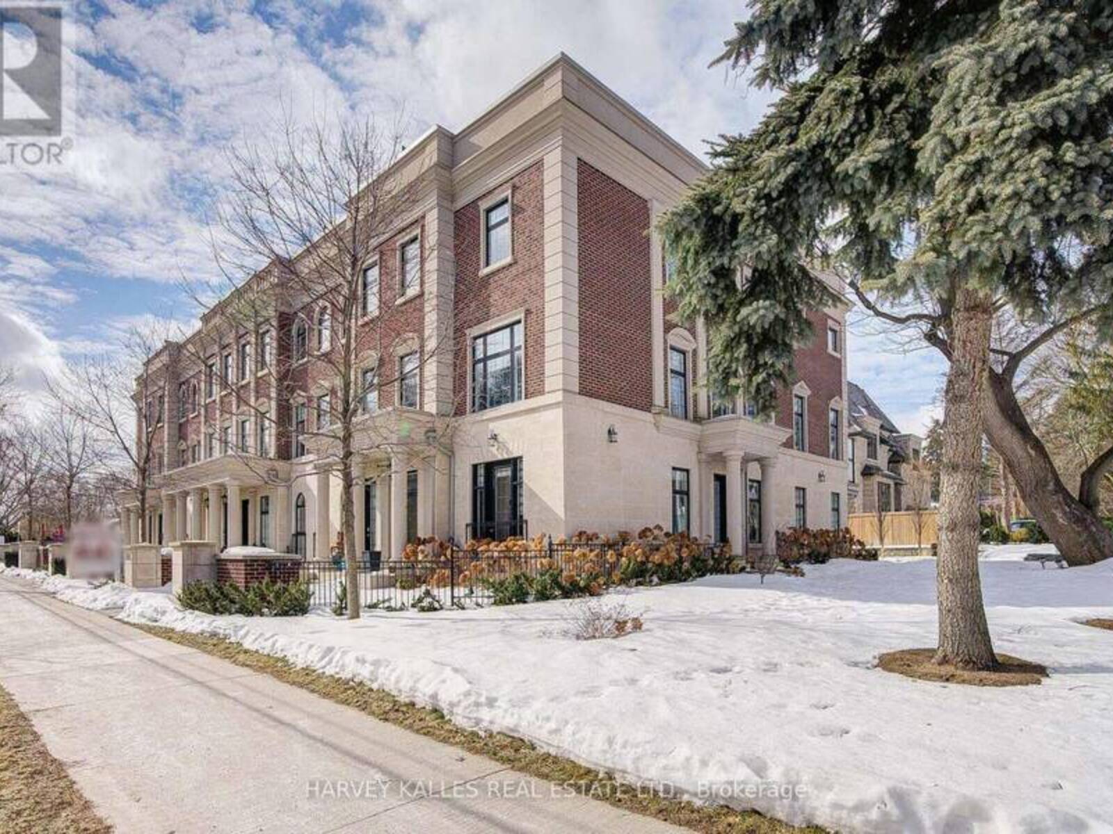 107 BAYVIEW RIDGE, Toronto, Ontario M2L 1E3