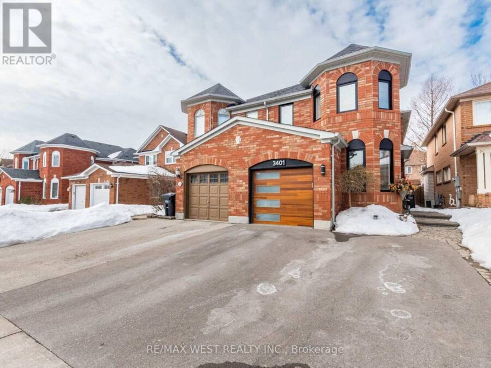 3401 WILD CHERRY LANE, Mississauga, Ontario L5N 7N5