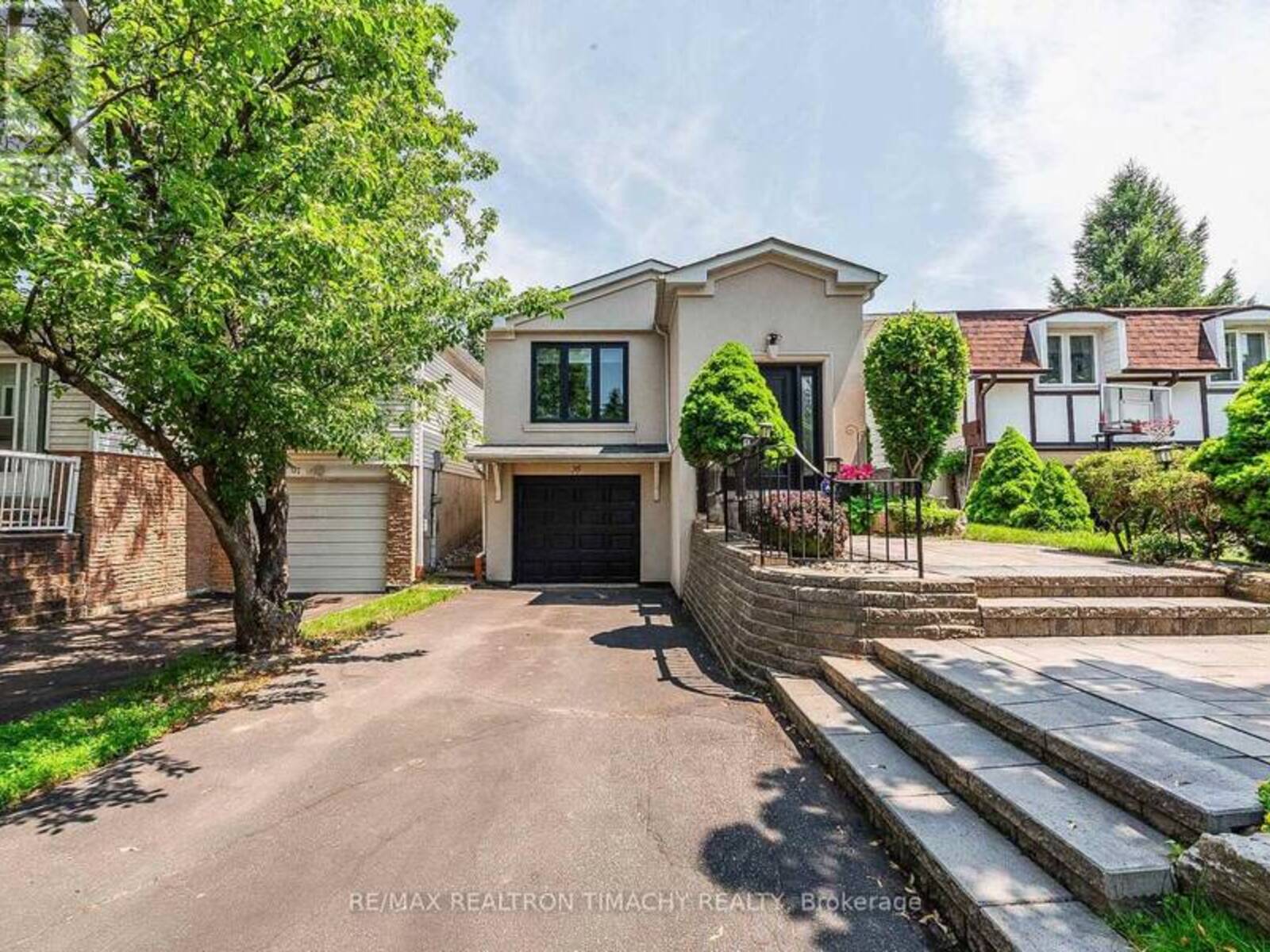 35 DONNAMORA CRESCENT, Markham, Ontario L3T 4K6