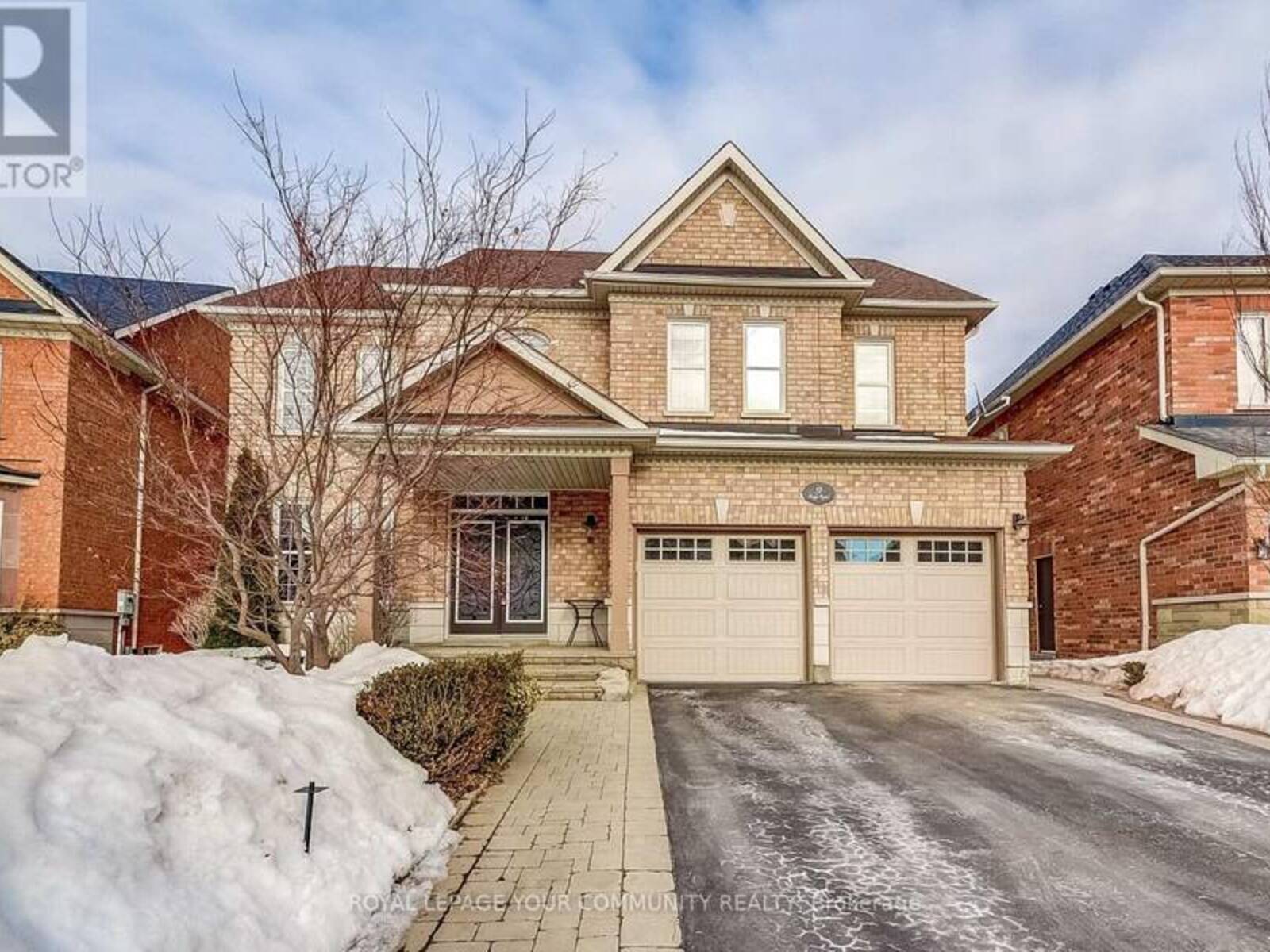 9 HUGO ROAD, Brampton, Ontario L6P 1W4