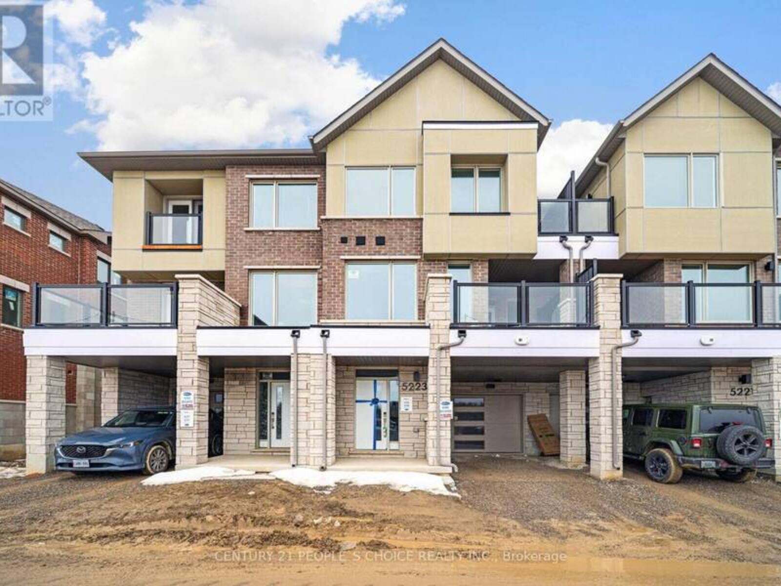 5223 BENCH ROW, Mississauga, Ontario L5M 0A0