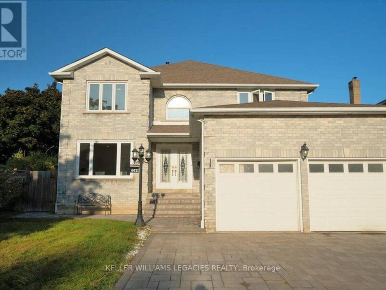 2369 WILDWOOD CRESCENT, Pickering, Ontario L1X 2M8