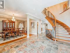 50 QUINAN DRIVE Toronto Ontario, M6L 1E9