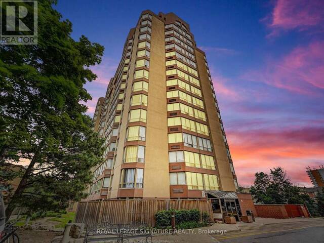 703 - 25 FAIRVIEW ROAD W Mississauga Ontario, L5B 3Y8 - 1 Bedroom Condo For Sale