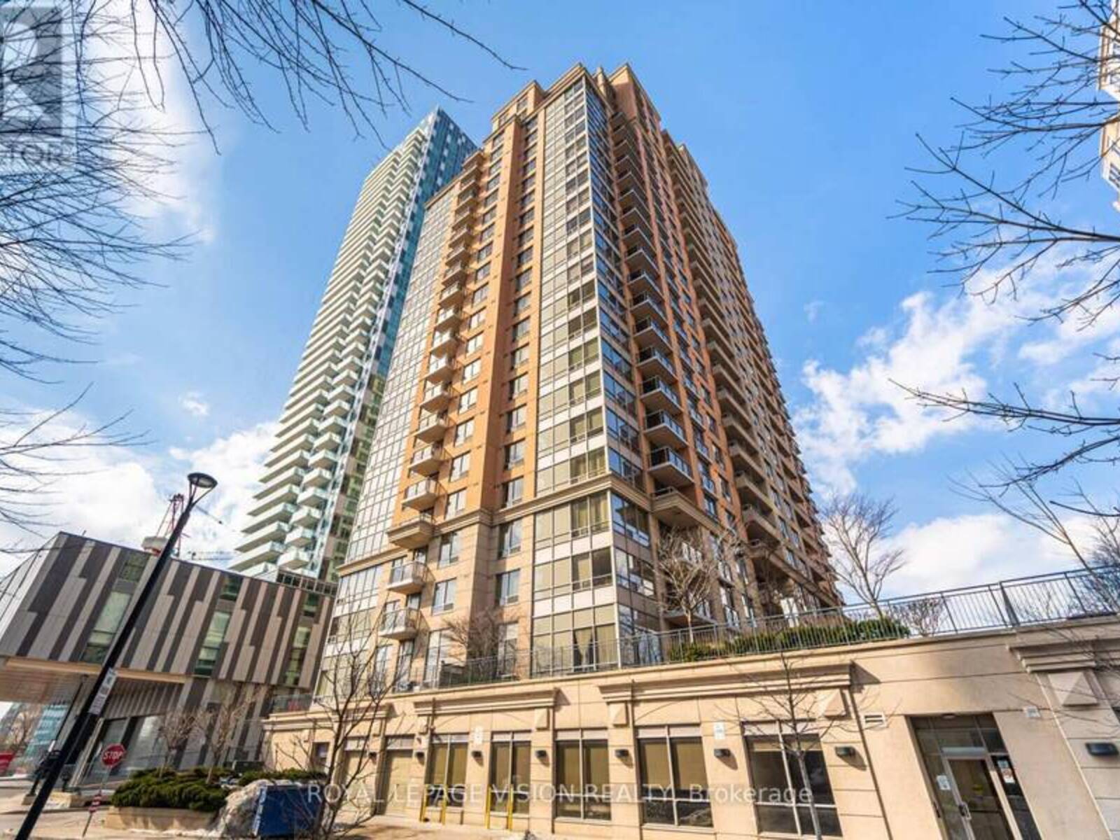 PH20 - 5233 DUNDAS STREET W, Toronto, Ontario M9B 6M1