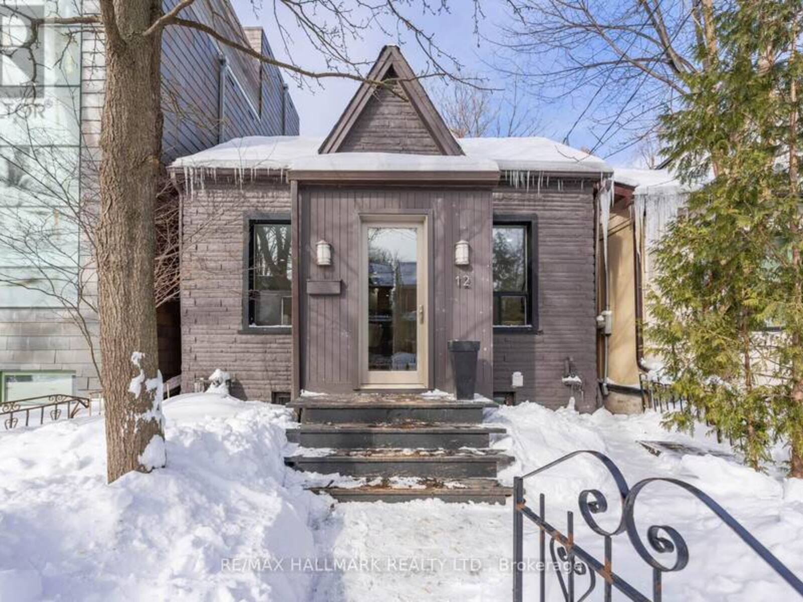 12 AUDLEY AVENUE, Toronto, Ontario M4M 1P6