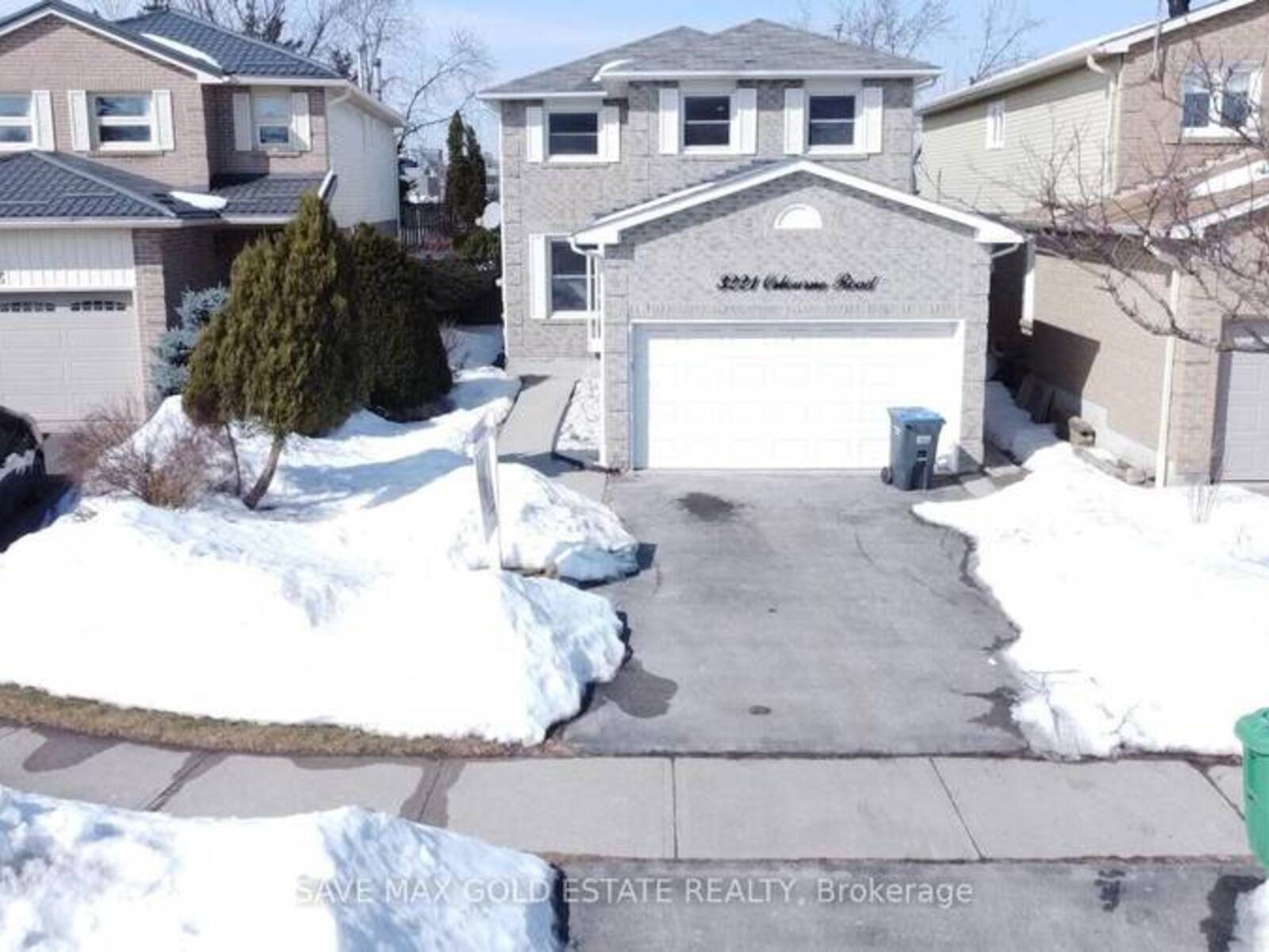 3221 OSBOURNE ROAD, Mississauga, Ontario L5L 4A4