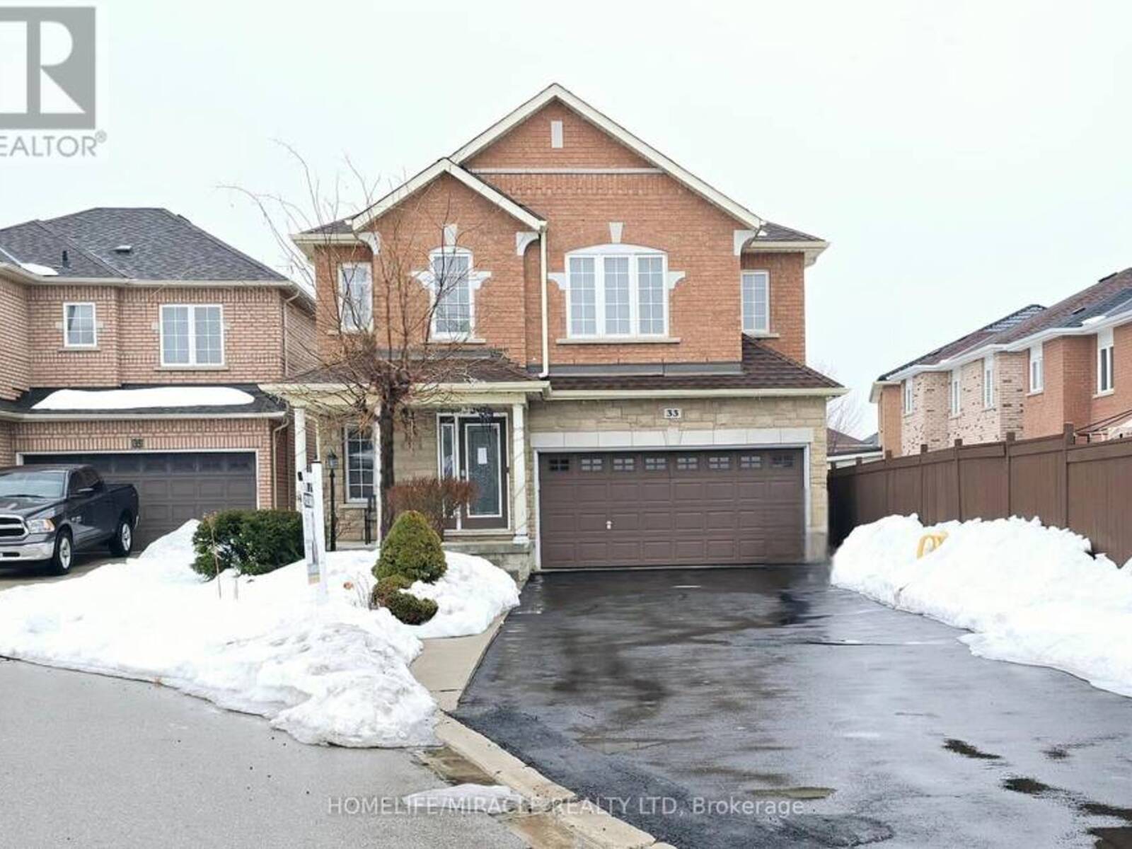 33 ATIRA AVENUE, Brampton, Ontario L7A 3V1