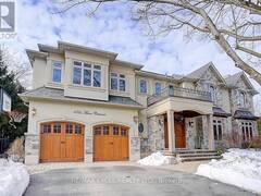 452 AVON CRESCENT Oakville Ontario, L6J 2T3