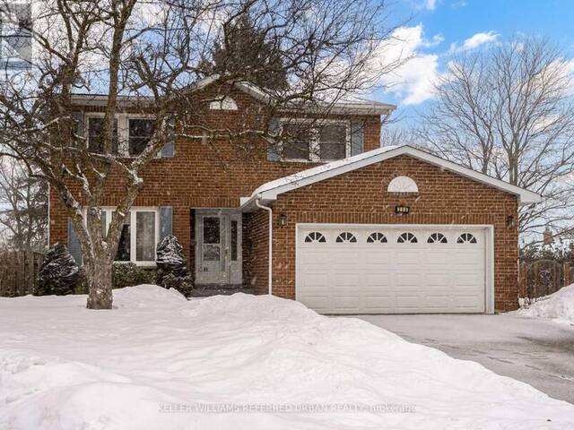 238 LANCASTER AVENUE Newmarket Ontario, L3Y 5X2 - 3 Bedrooms Home For Sale