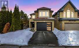 431 STONE ROAD | Aurora Ontario | Slide Image One