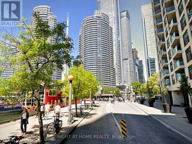 3312 - 99 HARBOUR SQUARE Toronto Ontario, M5J 2H2 - 2 Bedrooms Condo For Sale